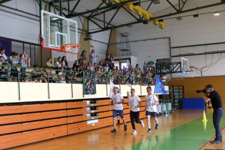 SLOVENSKA BAKLA V CERKNICI 21 FOTO LJUBO VUKELIČ
